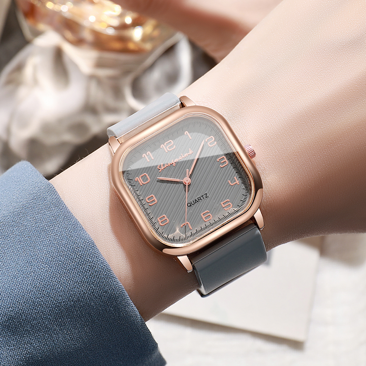 Fashion Square Frauen Uhren Ca – Silicone Band Women Bewertung und Preis