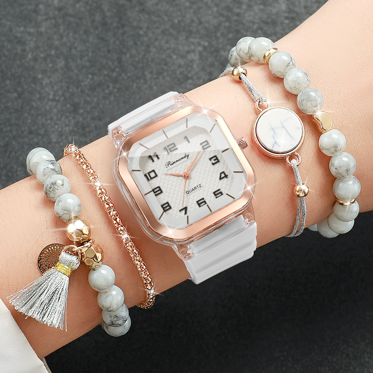5-teiliges Modisches Damen-Uhr – Silicone Band Women Bewertung und Preis