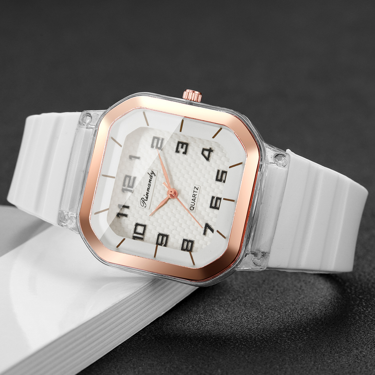 5-teiliges Modisches Damen-Uhr – Silicone Band Women Bewertung und Preis
